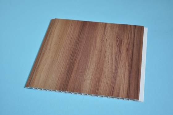 O corte fácil da grão de madeira natural impermeável dos painéis de teto do PVC/furou/pregado